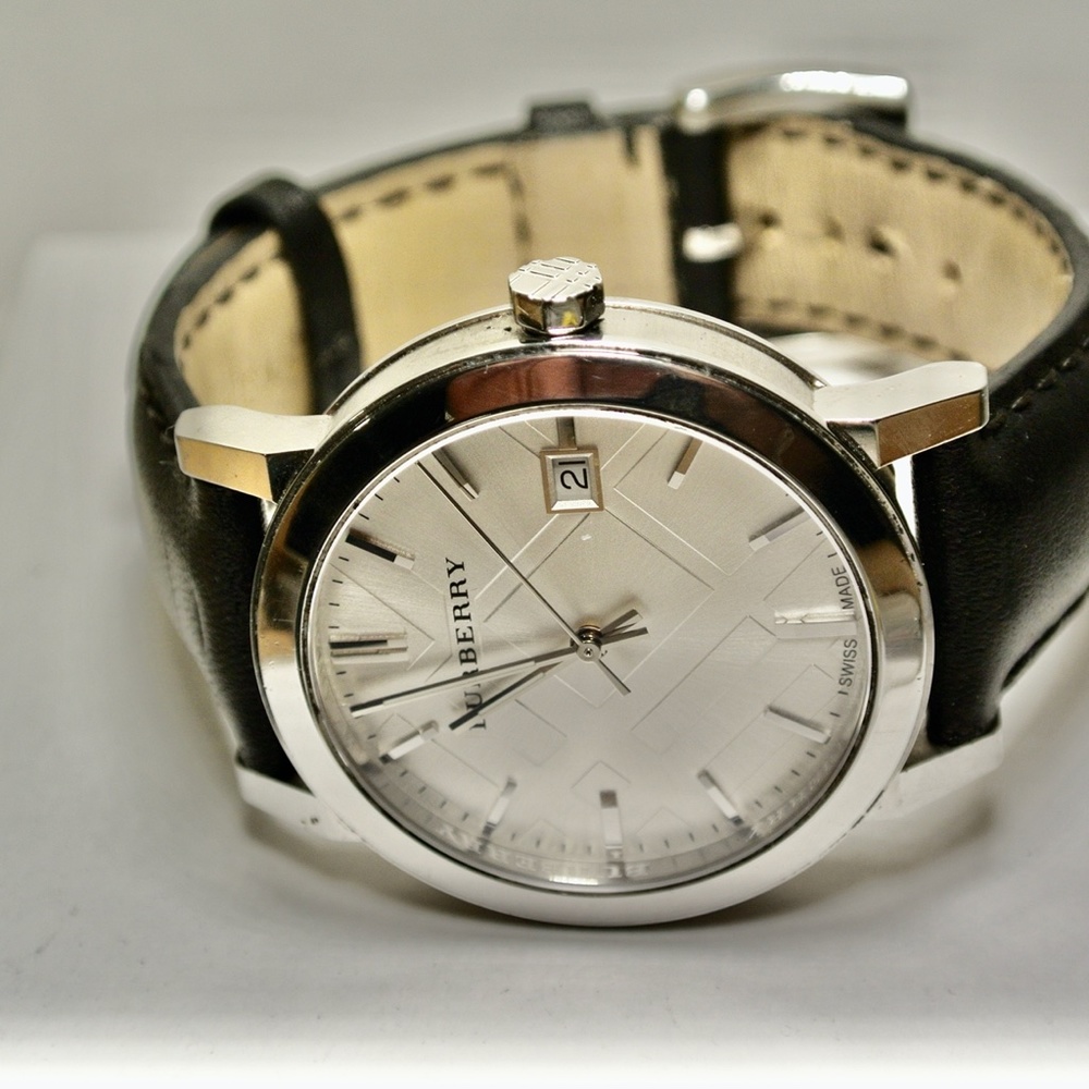 Burberry Mens Watch Black leather band